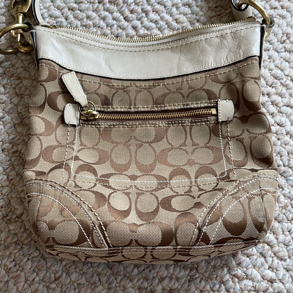 Coach crossbody purse - Picture 6 of 9